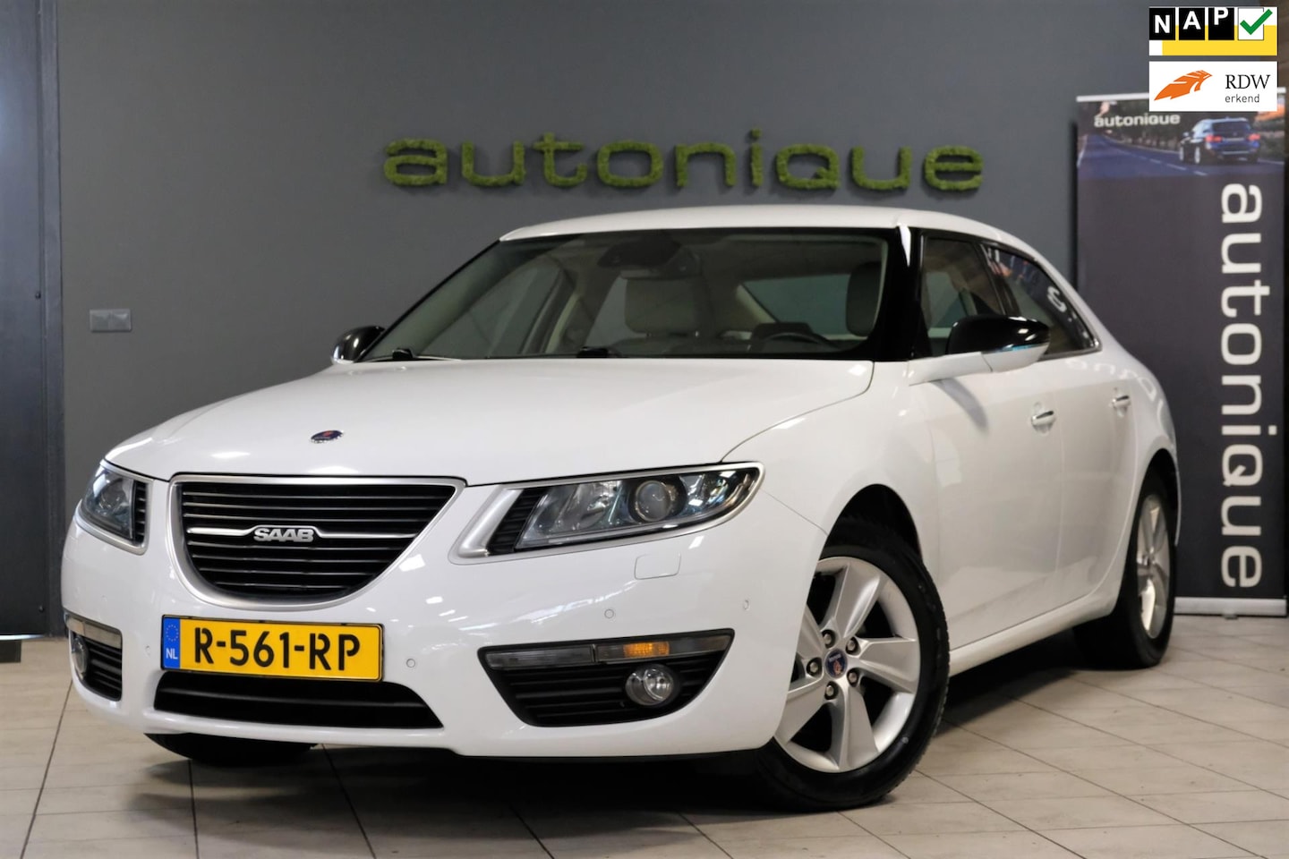 Saab 9-5 - 2.0T Vector Exklusiv Automaat/Navi/Xenon/Leder - AutoWereld.nl