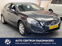 Volvo S60 - 1.6 T3 Kinetic CRUISE CONTROL CLIMATE CONTROL BLUETOOTH TELEFOON MEDIA VOORBEREIDING PDC A