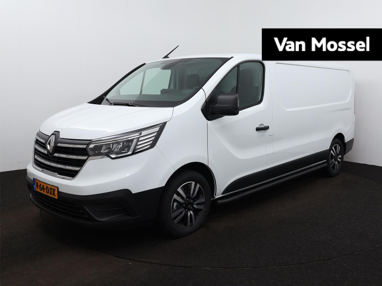 Renault Trafic - 2.0 dCi 110 T30 L2H1 Work Edition | Demo | Lichtmetalen velgen | Black Sidebars | Navigati - AutoWereld.nl