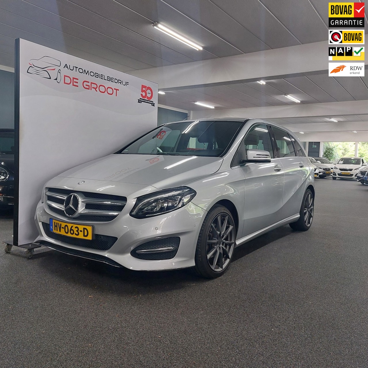 Mercedes-Benz B-klasse - 180 Ambition-AUTOMAAT-TREKHAAK - AutoWereld.nl