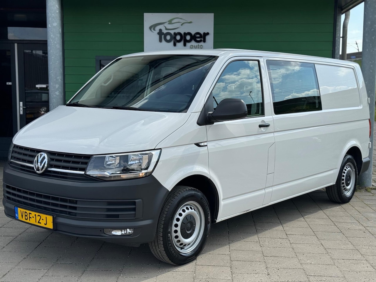 Volkswagen Transporter - 2.0 TDI L2H1 / DubbelCabine / DSG / Cruise / - AutoWereld.nl