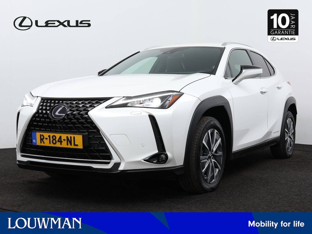 Lexus UX - 300e Luxury | Volledig elektrisch | Lederen bekleding | Stuurwielverwarming | Apple Carpla - AutoWereld.nl