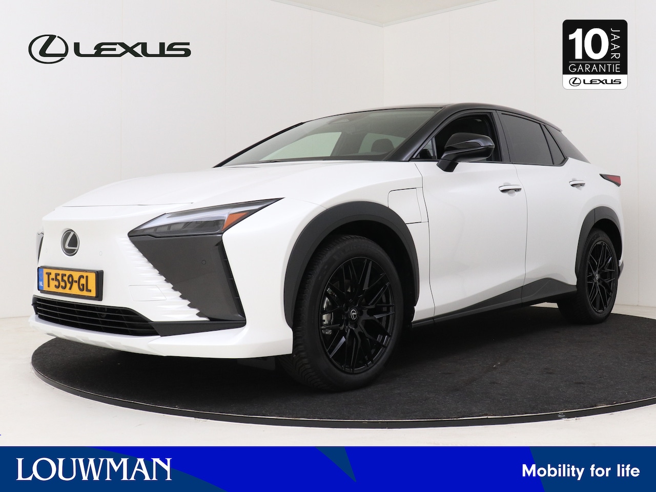 Lexus RZ - 450e Comfort Line | 20" inch LM velgen | 14" inch touchscreen | Lexus Safety System+ | - AutoWereld.nl