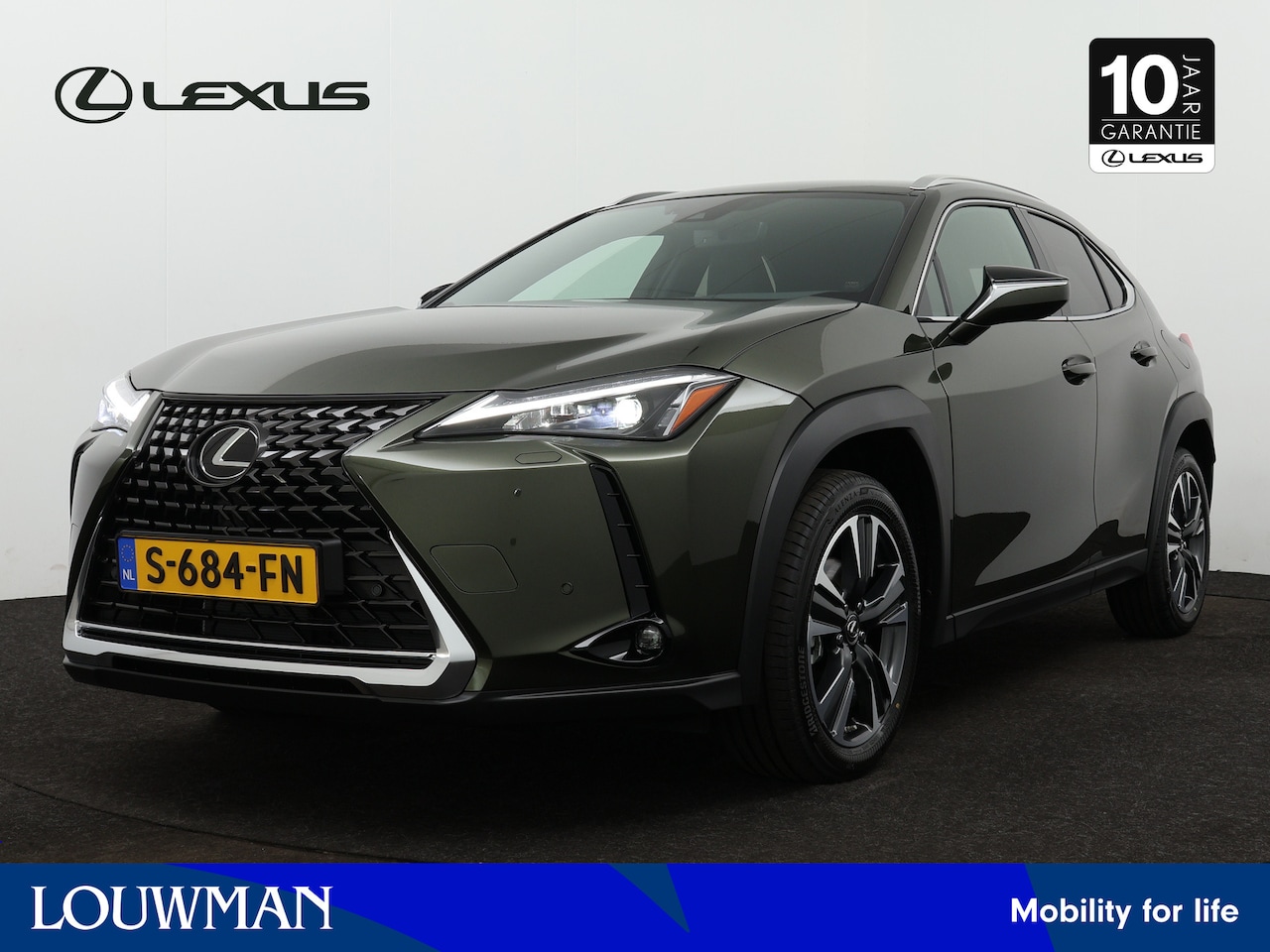 Lexus UX - 200 Preference Line | Moderne Rijassistentie Systemen | Apple Carplay-Android Auto | Spraa - AutoWereld.nl