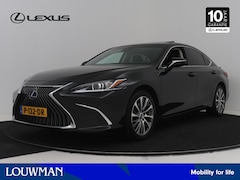 Lexus ES - 300h Preference Line | Premium Navigatie | Stoel- en stuurwielverwarming | Apple Carplay/