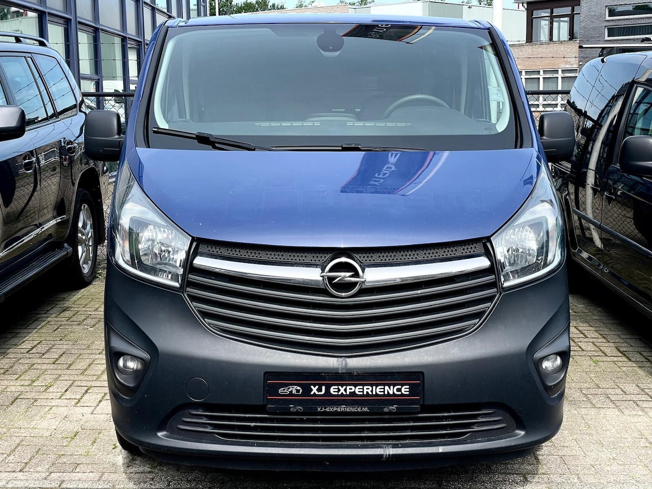 Opel Vivaro - 1.6 CDTI L2H1 Business+ EcoFlex AIRCO 125 PK Cruise 3-Pers Trekhaak - AutoWereld.nl