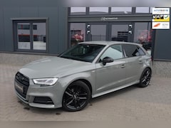 Audi A3 Sportback - 30 TFSI Sport S Line / VIRTUAL / QUANTUM / CARPLAY