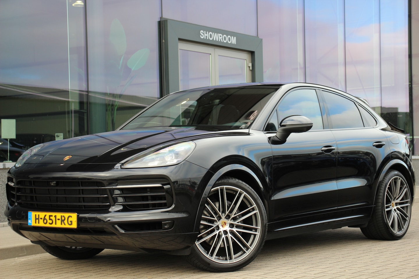 Porsche Cayenne Coupé - 3.0 E-Hybrid | SOFTCLOSE | STOELVENTILATIE | 360 CAMERA | CHRONO | Sportdesign - AutoWereld.nl