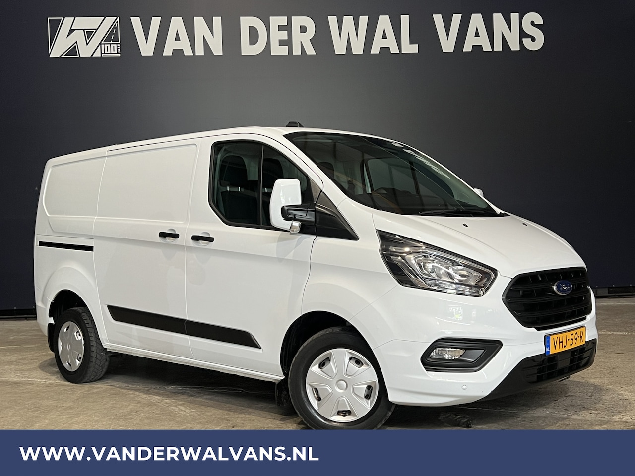 Ford Transit Custom - 2.0TDCI L1H1 Euro6 Airco | LED | Cruisecontrol | Parkeersensoren Bijrijdersbank - AutoWereld.nl