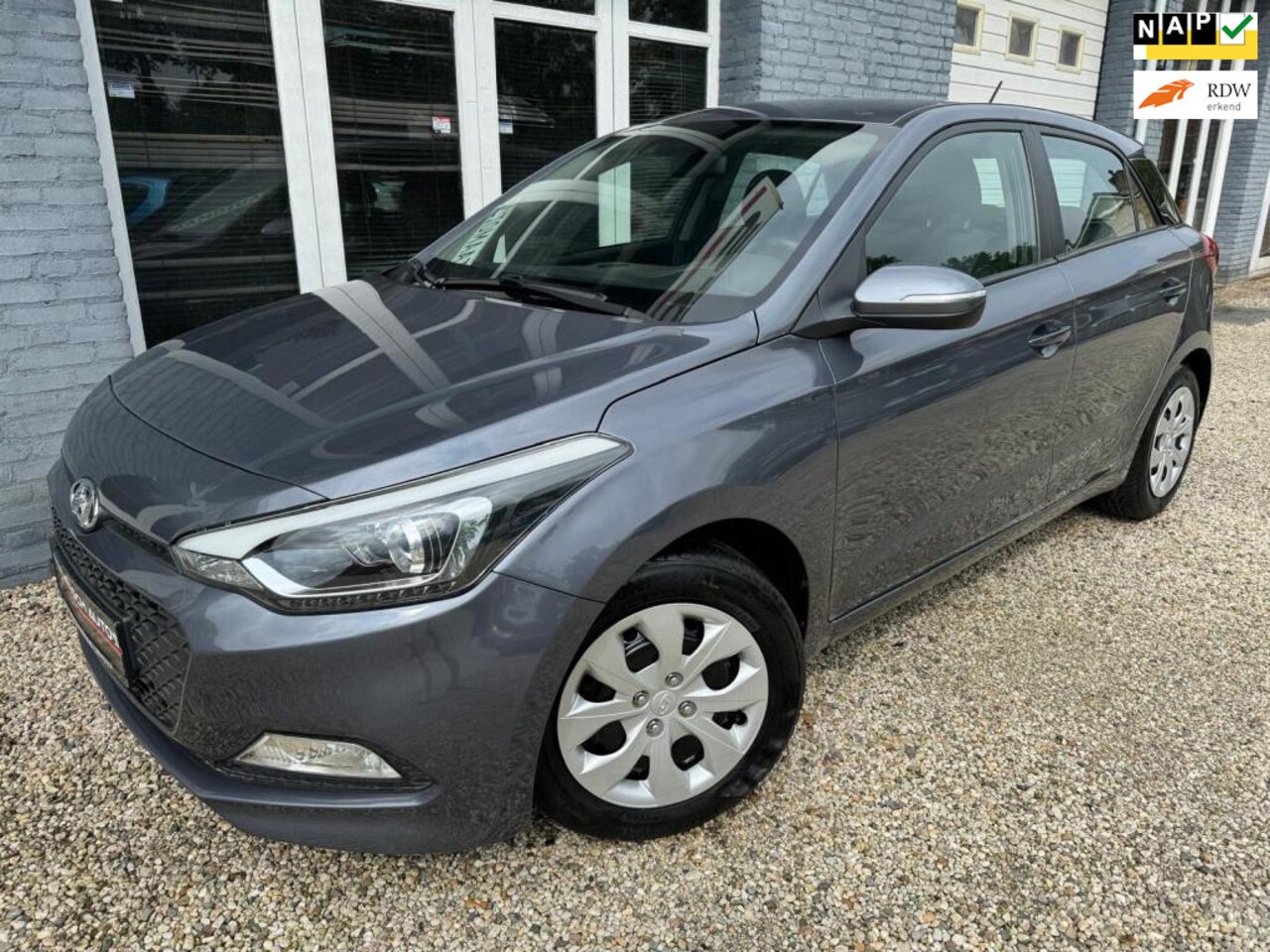 Hyundai i20 - 1.4i i-Motion 1.4i i-MOTION , AUTOMAAT, AIRCO.LEDVRLICHTING ETC ETC - AutoWereld.nl