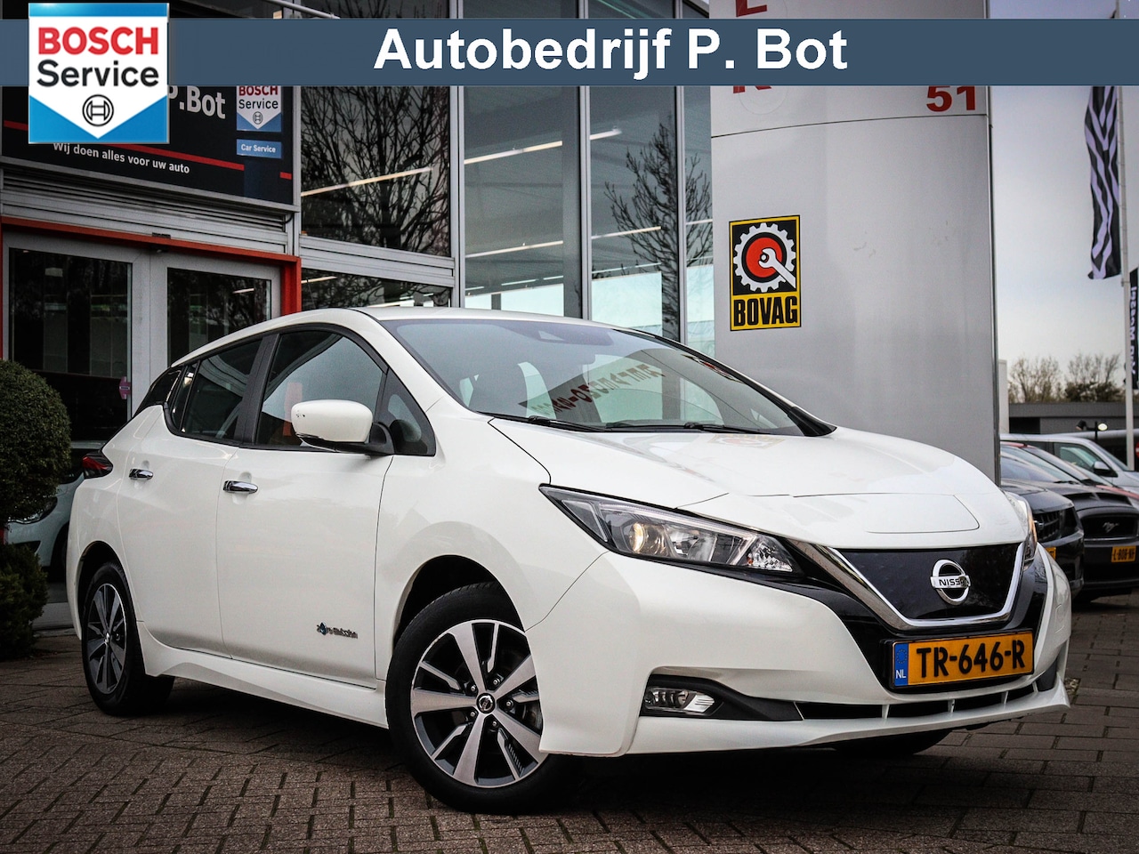 Nissan LEAF - Acenta 40 kWh **ONTVANG NU € 2000,- SUBSIDIE** . - AutoWereld.nl