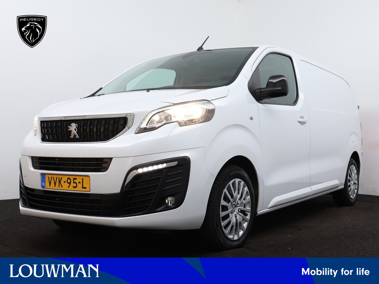 Peugeot Expert - 2.0 BlueHDI L2 | Houtenvloer | Trekhaak | Camera | Parkeersensoren achter | Navigatie | Cl - AutoWereld.nl