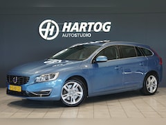 Volvo V60 - 2.4 D6 AWD Plug-In Hybrid Summum *EERSTE EIGENAAR* + DEALER ONDERHOUDEN / SCHUIFDAK