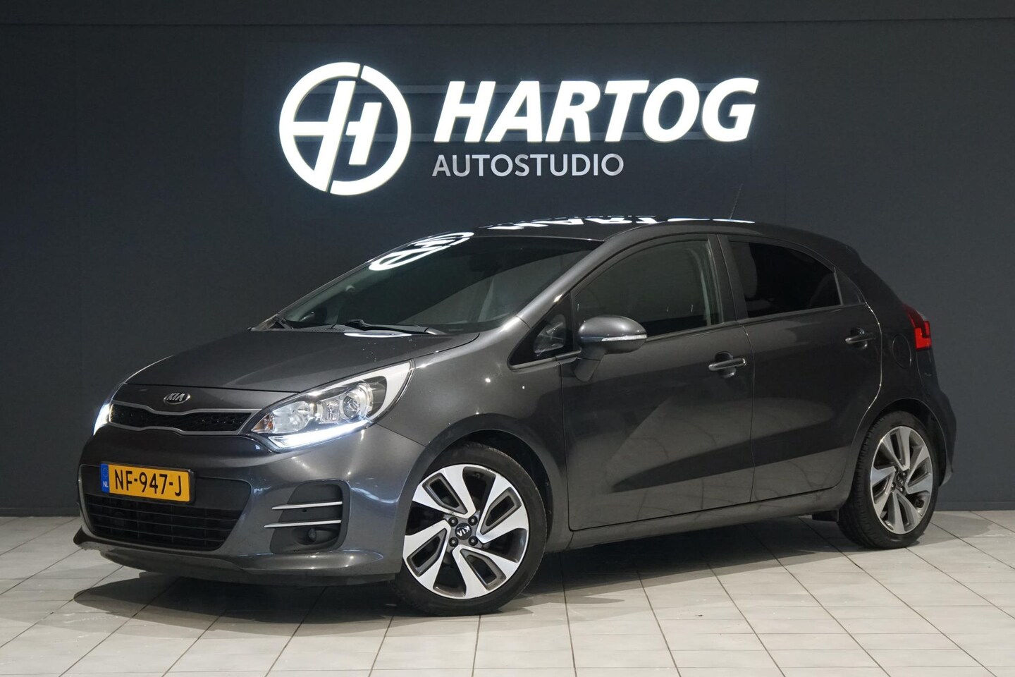 Kia Rio - 1.2 CVVT ExecutiveLine + CAMERA / NAVIGATIE / STOELVERWARMING - AutoWereld.nl