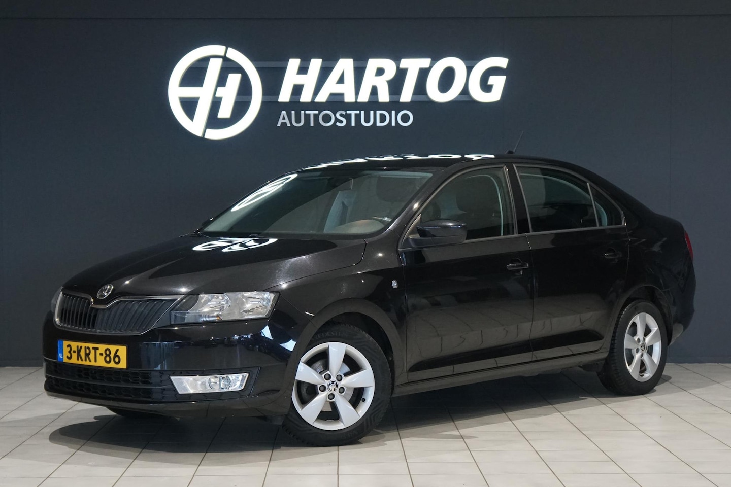 Skoda Rapid - 1.2 TSI Greentech Ambition Businessline Plus *EERSTE EIGENAAR*+ NAVIGATIE / LMV / PDC - AutoWereld.nl