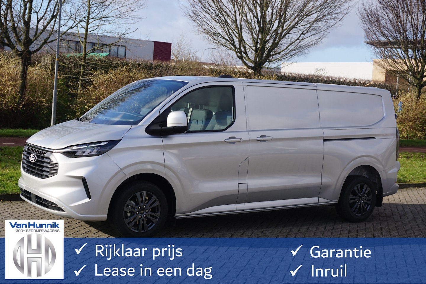 Ford Transit Custom - 320L 170PK Aut. Limited MY2024 13" Sync 4 Apple CP, Camera, 17" LM, LED 2x Schuifdeur!! NR - AutoWereld.nl