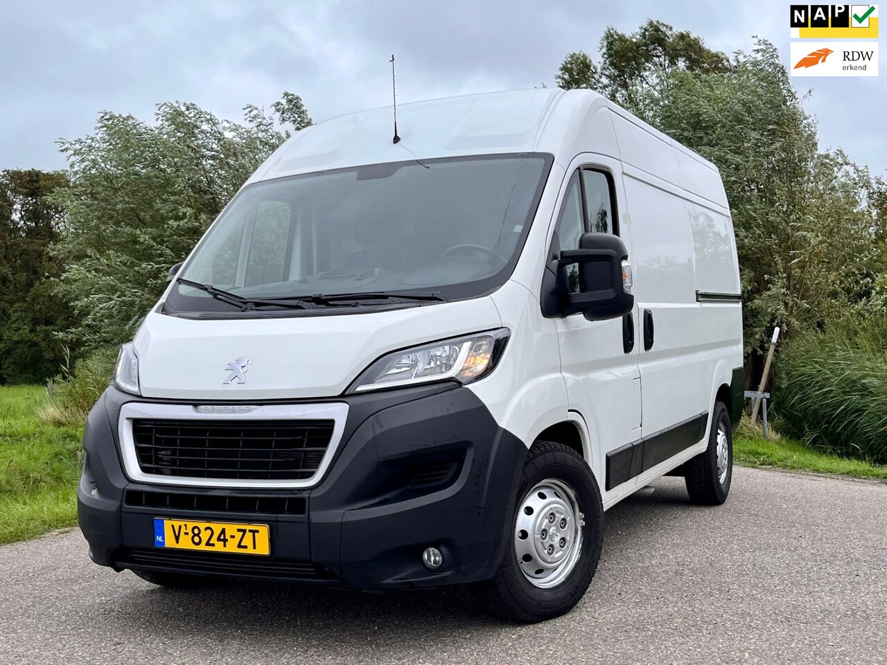 Peugeot Boxer - 435 2.0 BlueHDI L2H2 Premium 2Schuifdeuren AIRCO NAVI 3Pers Camera NAP Dealer onderhouden - AutoWereld.nl