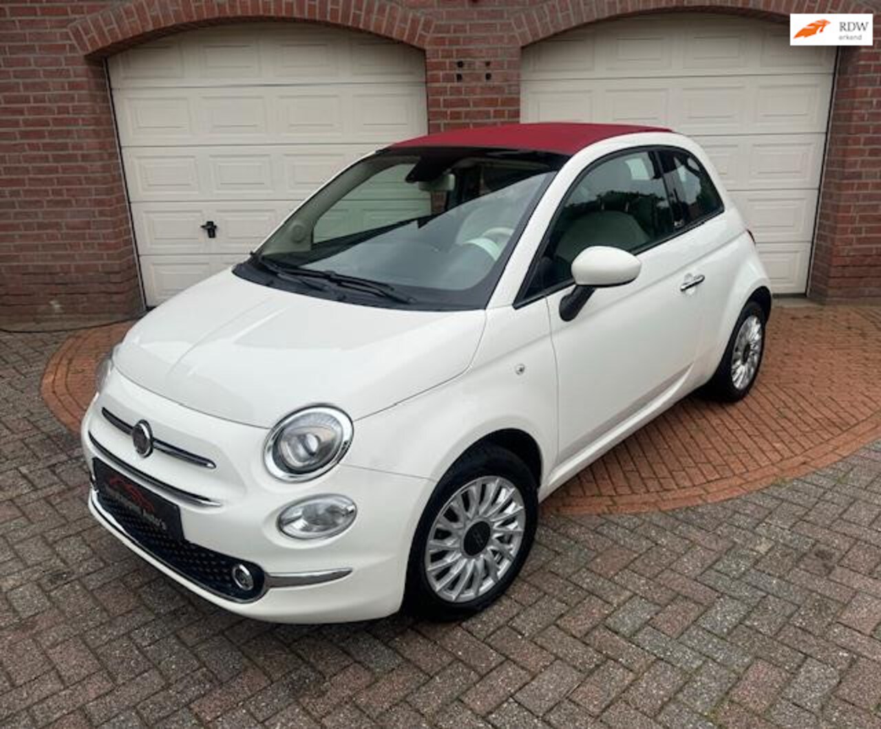 Fiat 500 - 1.2 Cabrio Lounge *Navigatie-Airco-Cruise* - AutoWereld.nl