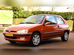 Peugeot 106 - 1.1 XS Stuurbekrachtiging , ELEC. RAMEN ZEER MOOI