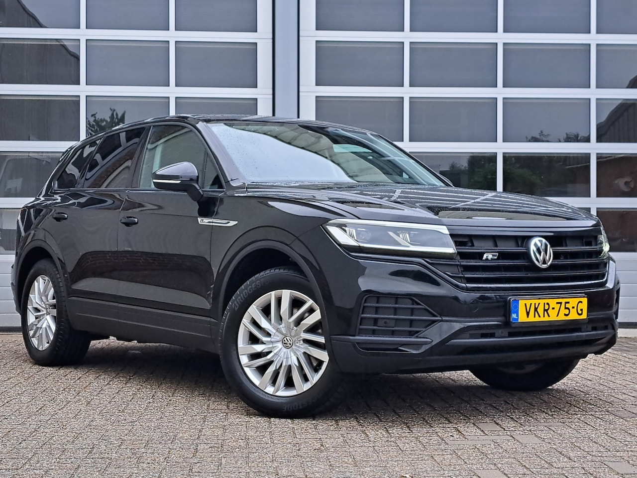 Volkswagen Touareg - 3.0 V6 286Pk | GRIJS KENTEKEN | - AutoWereld.nl