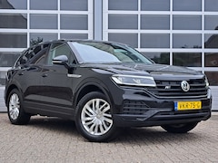 Volkswagen Touareg - 3.0 V6 286Pk | R-LINE GRIJS KENTEKEN |