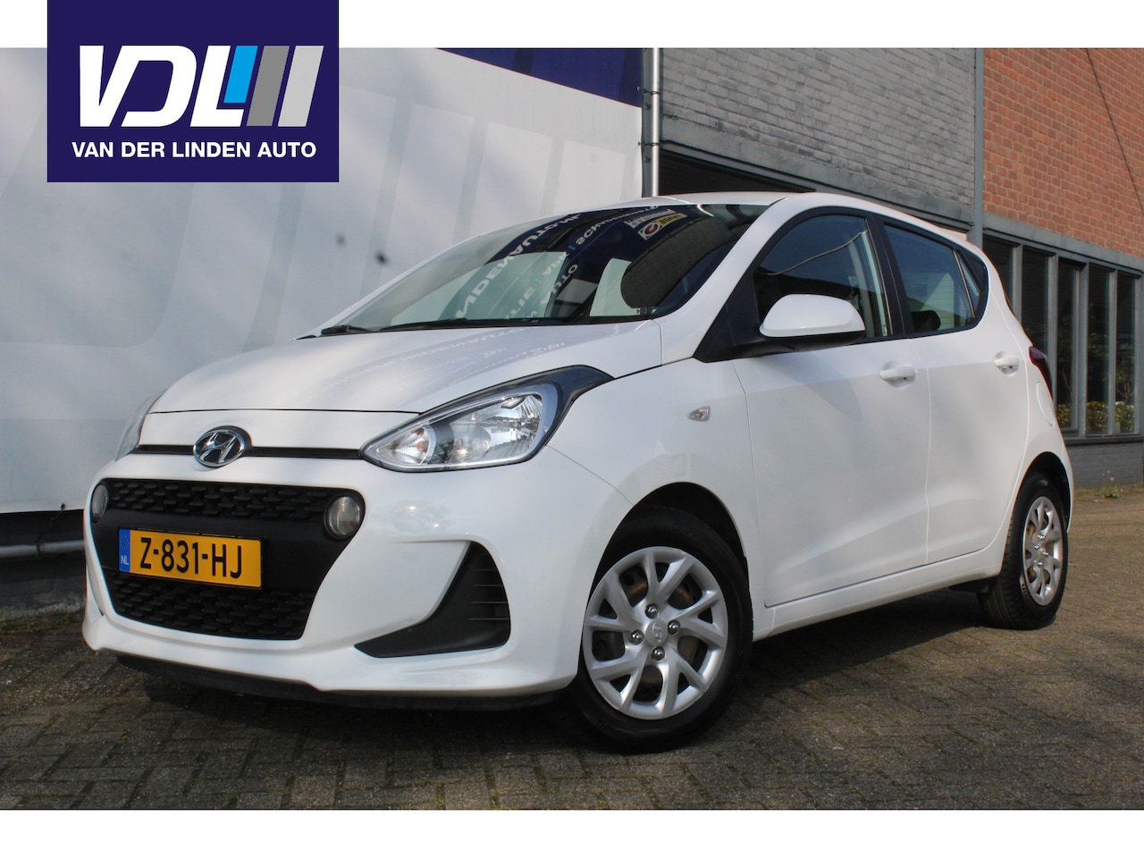 Hyundai i10 - 1.0i Airco, USB/AUX, centrale deurvergr. afst. bed. - AutoWereld.nl