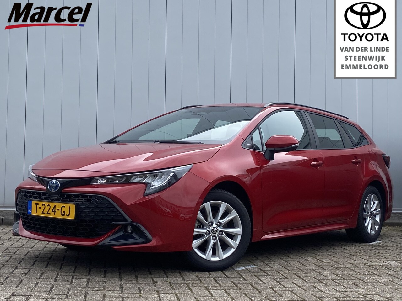 Toyota Corolla Touring Sports - Hybrid 140 Active model 2024 NL Auto 4Season banden Navi Draadloos Carplay - AutoWereld.nl