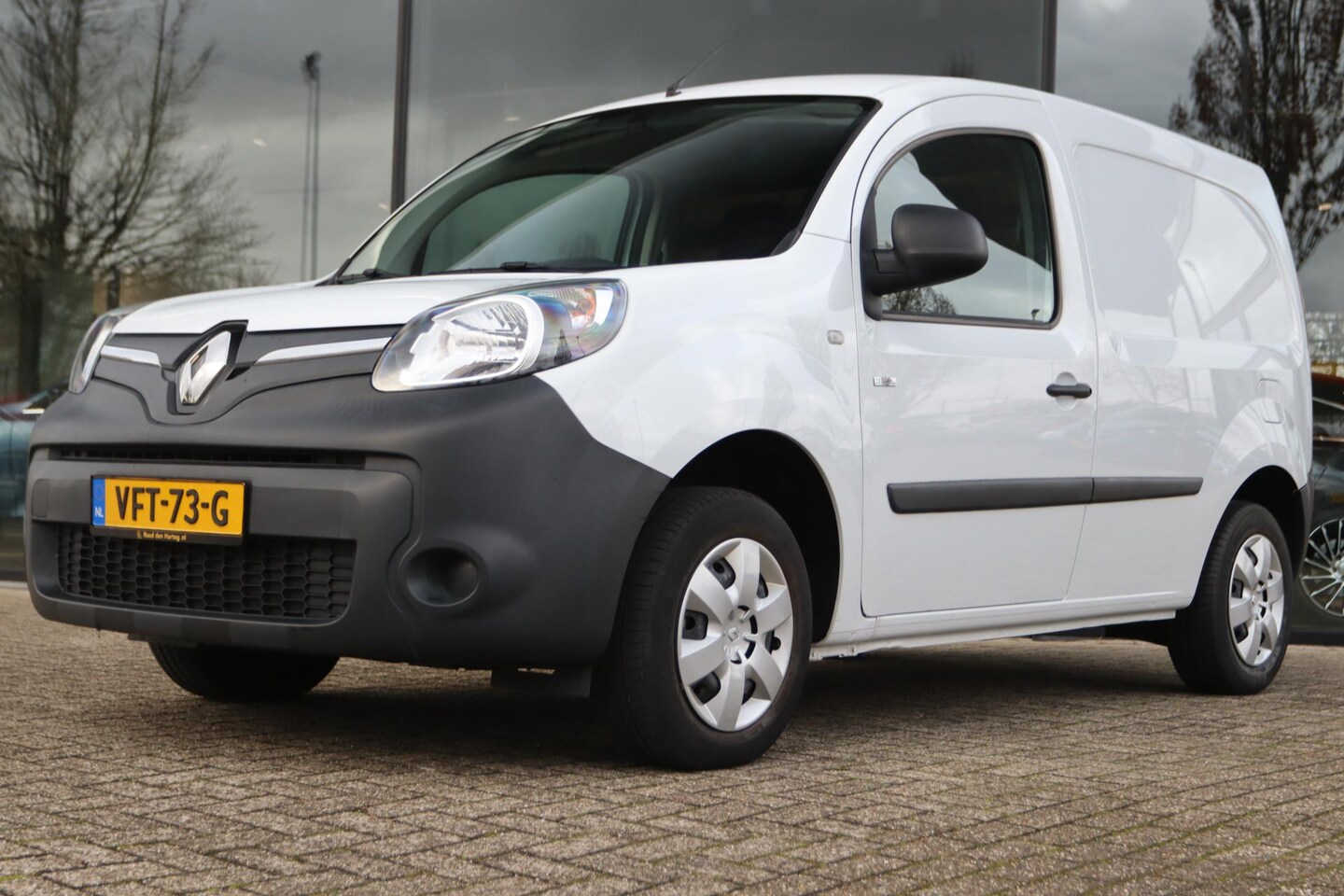 Renault Kangoo - Z.E. INCL. ACCU / KOOP ACCU - AUTOMAAT ELEKTRISCH - AutoWereld.nl