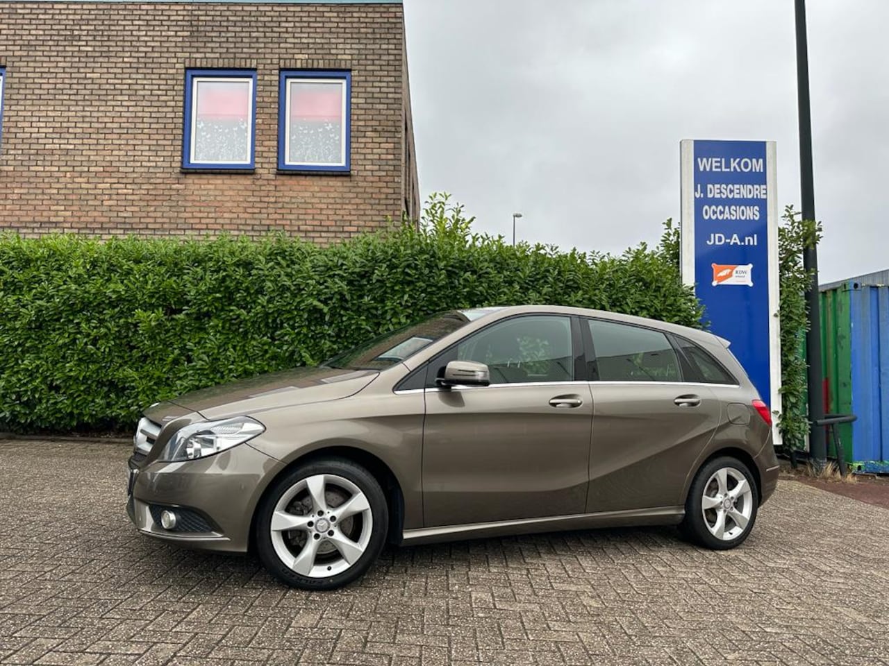 Mercedes-Benz B-klasse - 180 Climate C, Navigatie, Lmv, Pdc!!!! !!!!TWEEDE PINKSTERDAG GEOPEND VAN 11.00 / 16.00!!! - AutoWereld.nl