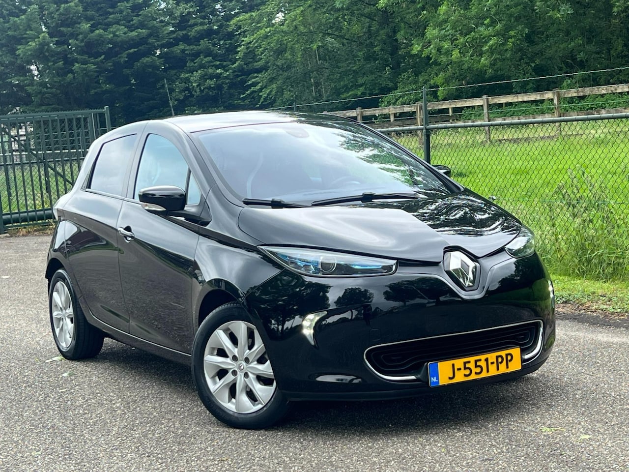 Renault Zoe - Q210 Zen Quickcharge 22 kWh (ex Accu) /2000 Euro Subsidie/ - AutoWereld.nl