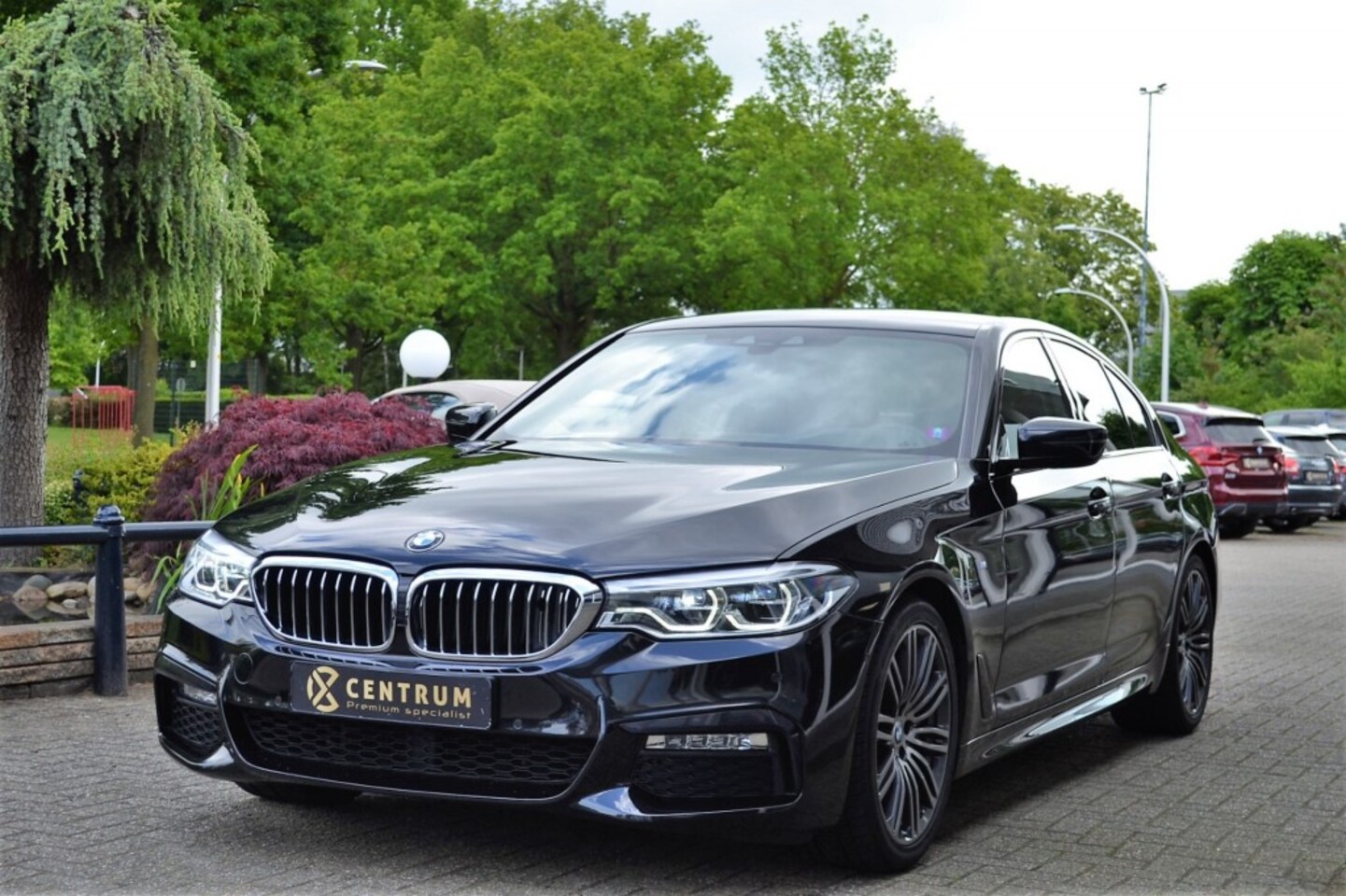 BMW 5-serie - 530i High Executive M-Sport - harman kardon - AutoWereld.nl