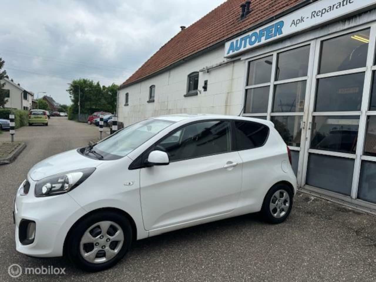 Kia Picanto - 1.0 CVVT Comfort Pack 1.0 CVVT Comfort Pack - AutoWereld.nl