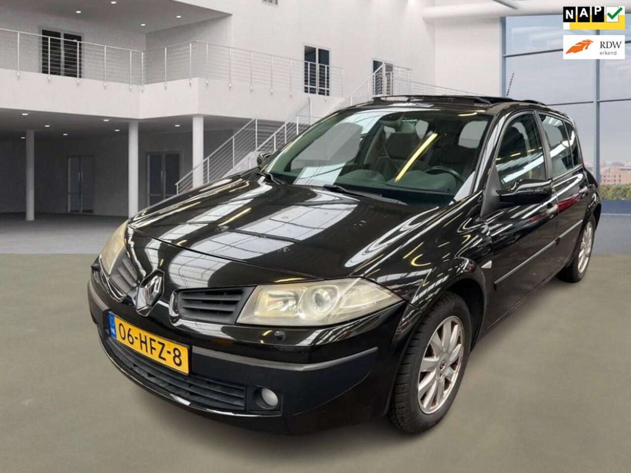 Renault Mégane - 1.6-16V Tech Line 1.6-16V Tech Line - AutoWereld.nl