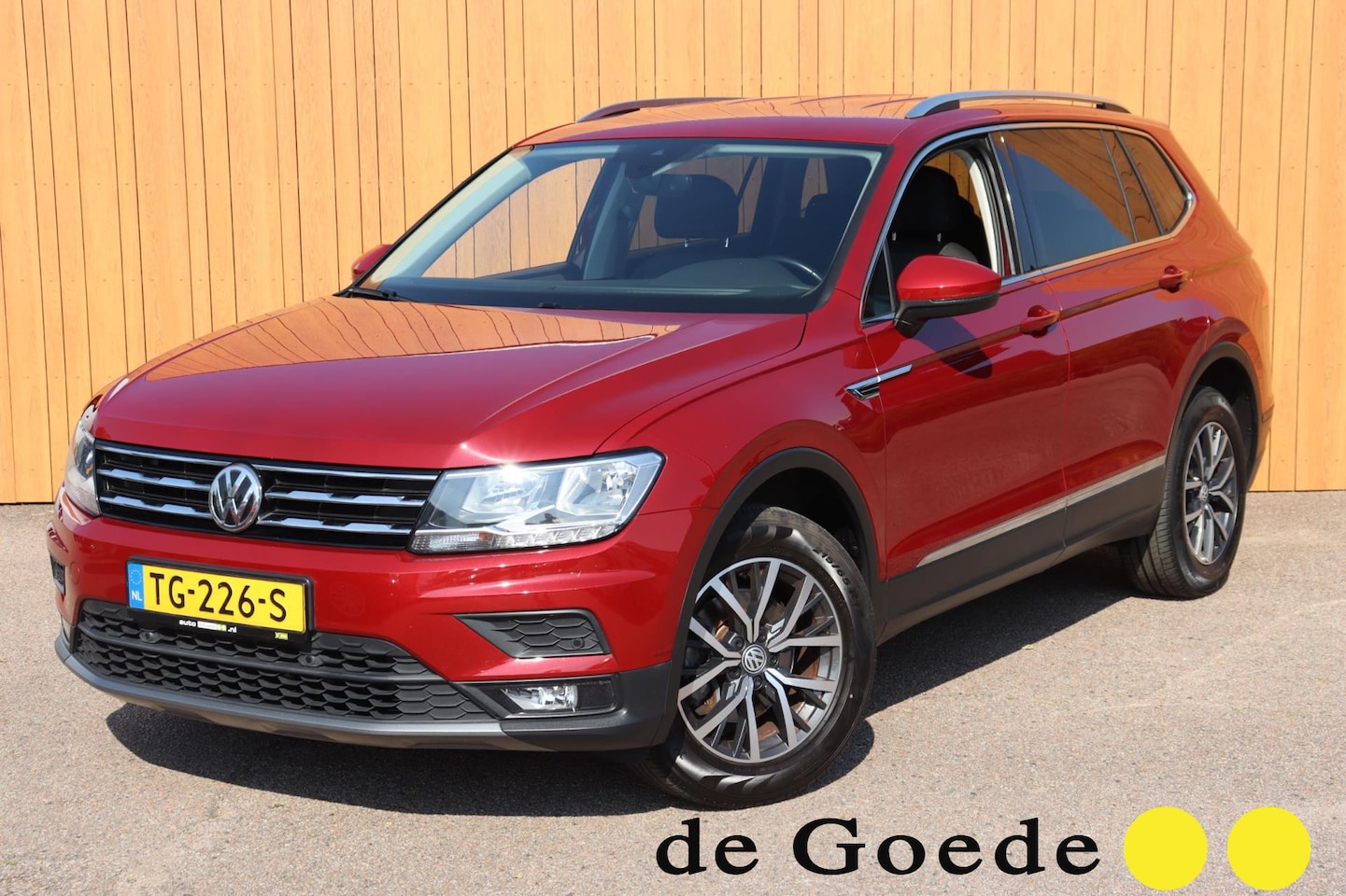 Volkswagen Tiguan Allspace - 1.4 TSI Comfortline Business 7persoons 1ste eigenaar org. NL-auto - AutoWereld.nl