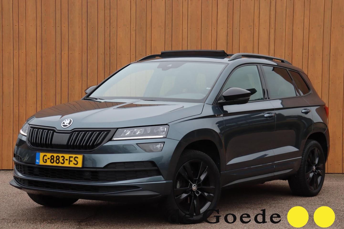 Skoda Karoq - 1.5 TSI ACT Sportline Business 1ste eigenaar org. NL-auto - AutoWereld.nl