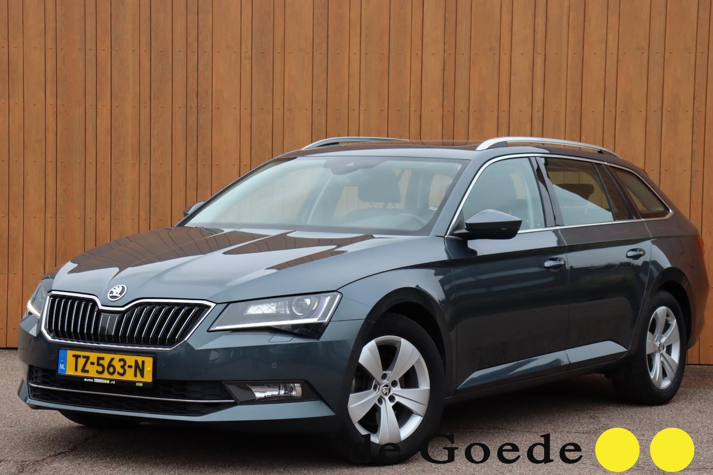 Skoda Superb Combi - 1.5 TSI ACT Ambition Business 1ste eigenaar org. NL-auto - AutoWereld.nl