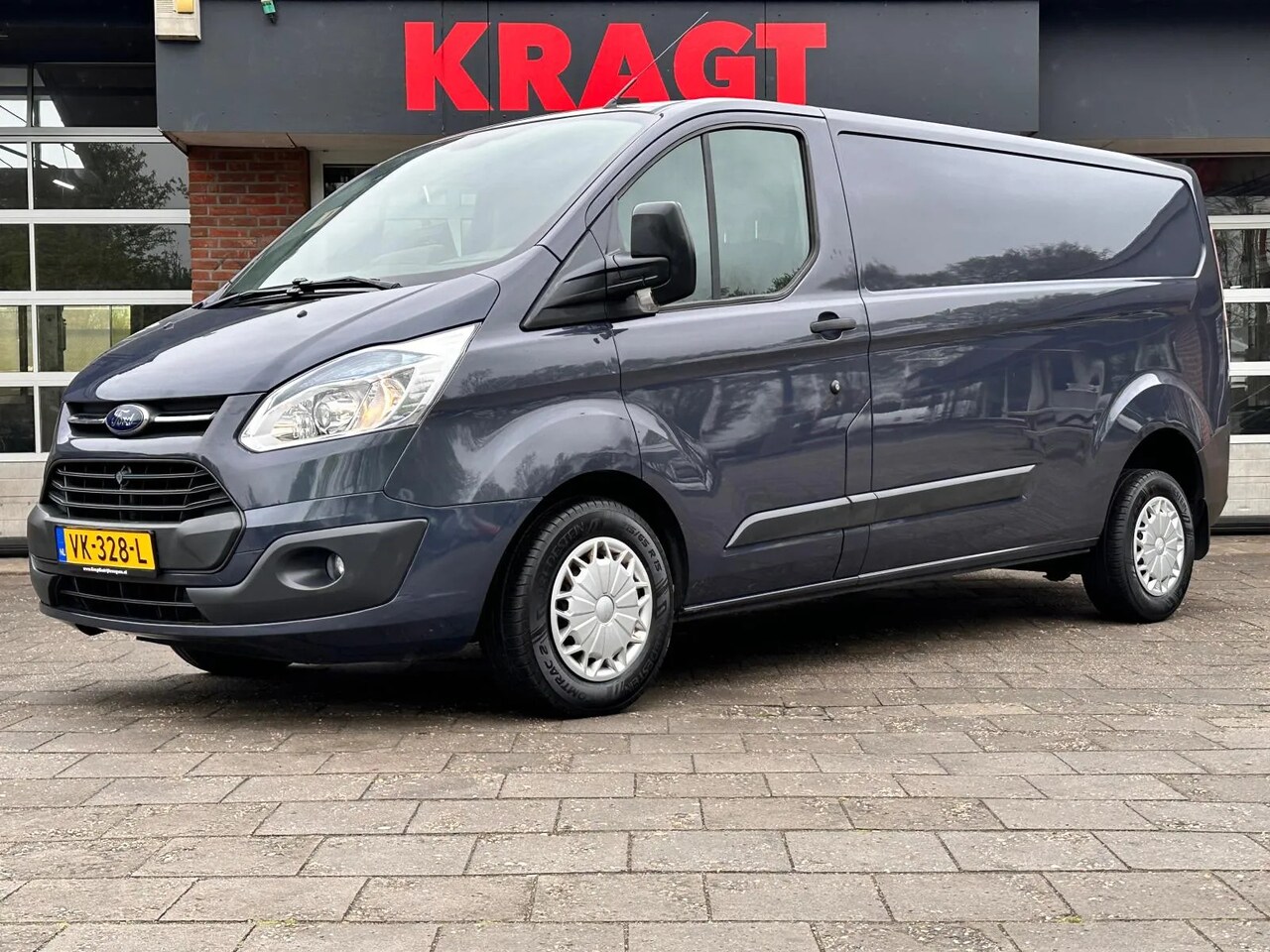 Ford Transit Custom - 290 2.2 TDCI L2H1 Ambiente 290 2.2 TDCI L2H1 Ambiente, Airco, Camera, Cruise, Trekhaak - AutoWereld.nl