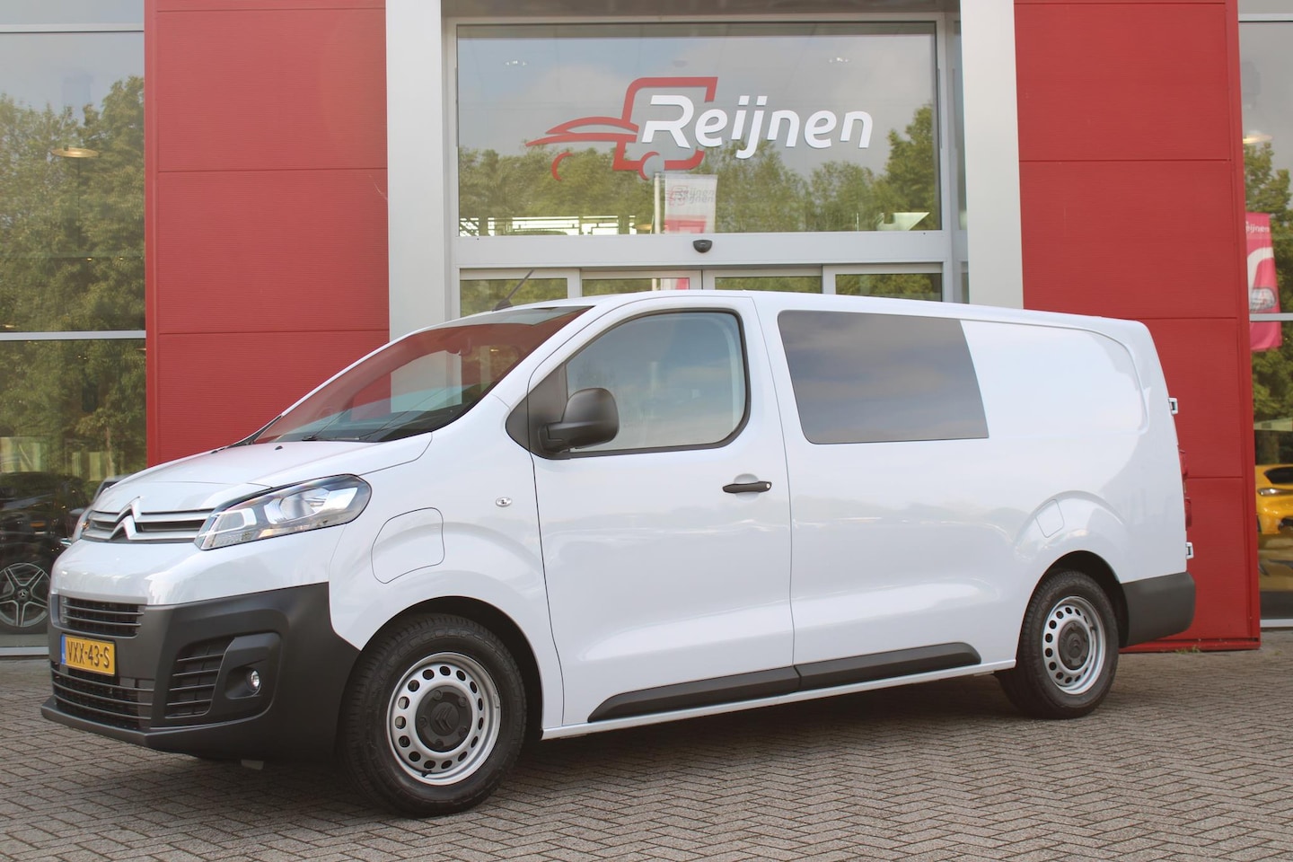 Citroën ë-Jumpy - L3 136PK AUTOMAAT DC 75 kWh | DUBBELE CABINE | NAVIGATIE 10" TOUCHSCREEN | APPLE CARPLAY/A - AutoWereld.nl