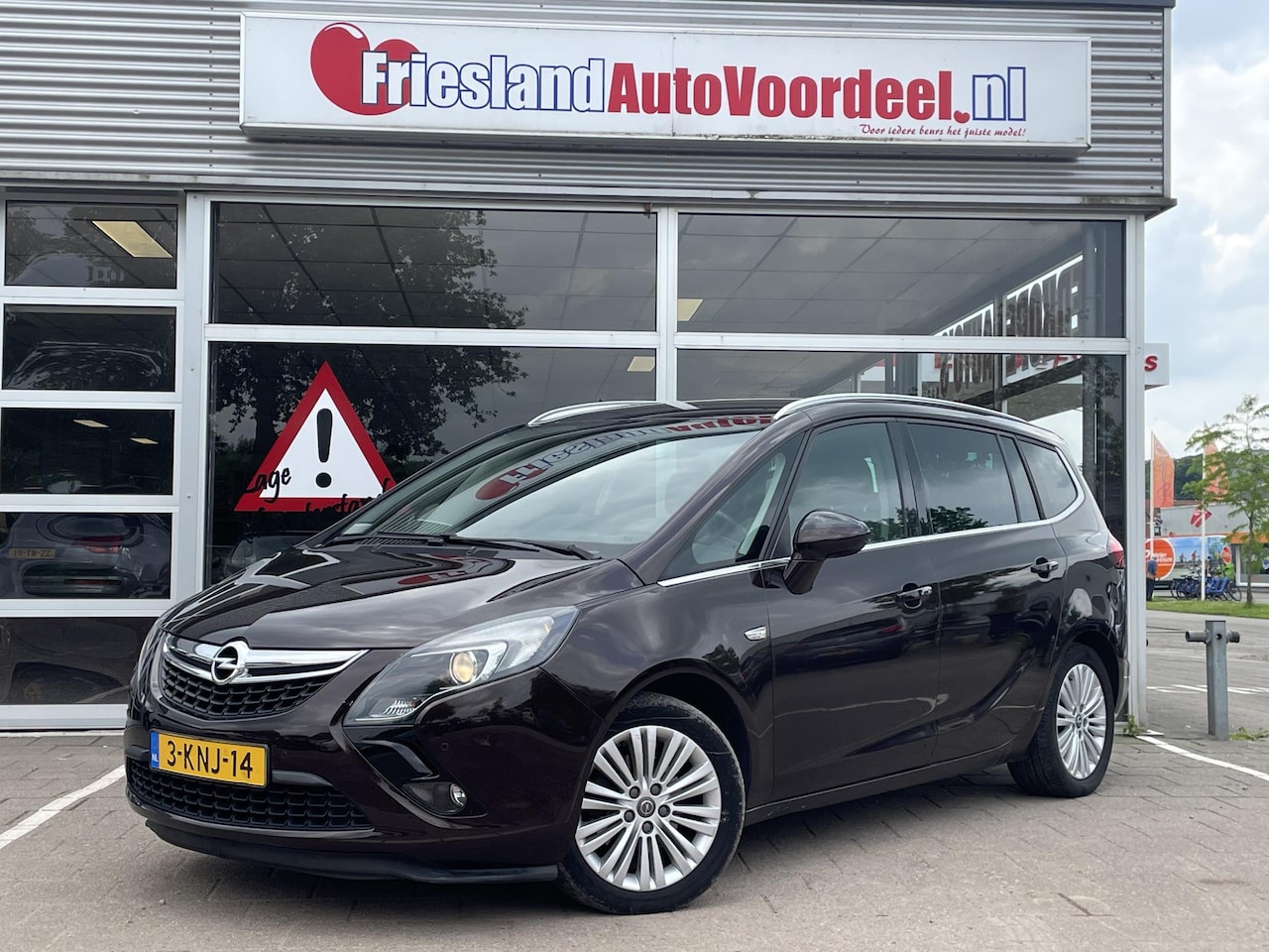 Opel Zafira Tourer - 1.4 Design Edition /Cruise/Navi/Trekhaak/Distributieverv 166.718 km/ - AutoWereld.nl