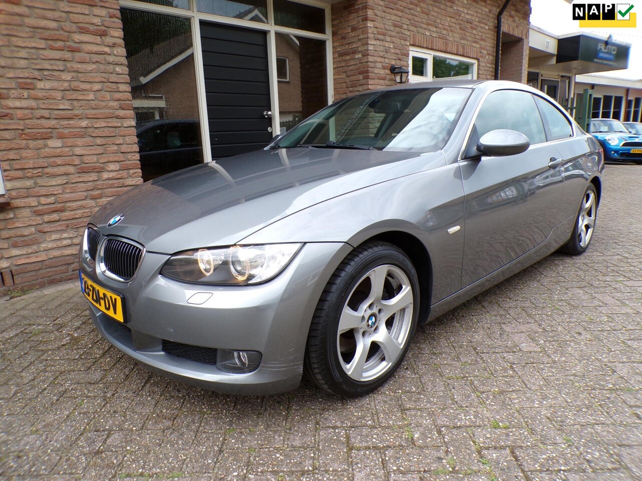 BMW 3-serie Coupé - 325i High Executive 325i High Executive - AutoWereld.nl