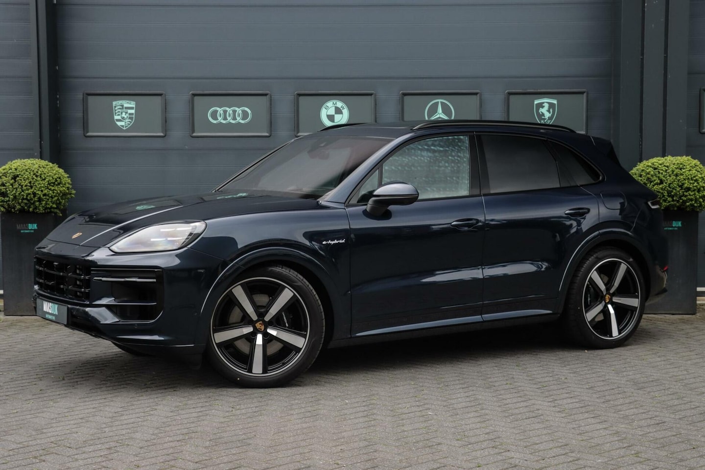 Porsche Cayenne - E-Hybrid|Sportdesign|Pass Display|Pano|HUD|Chrono| - AutoWereld.nl