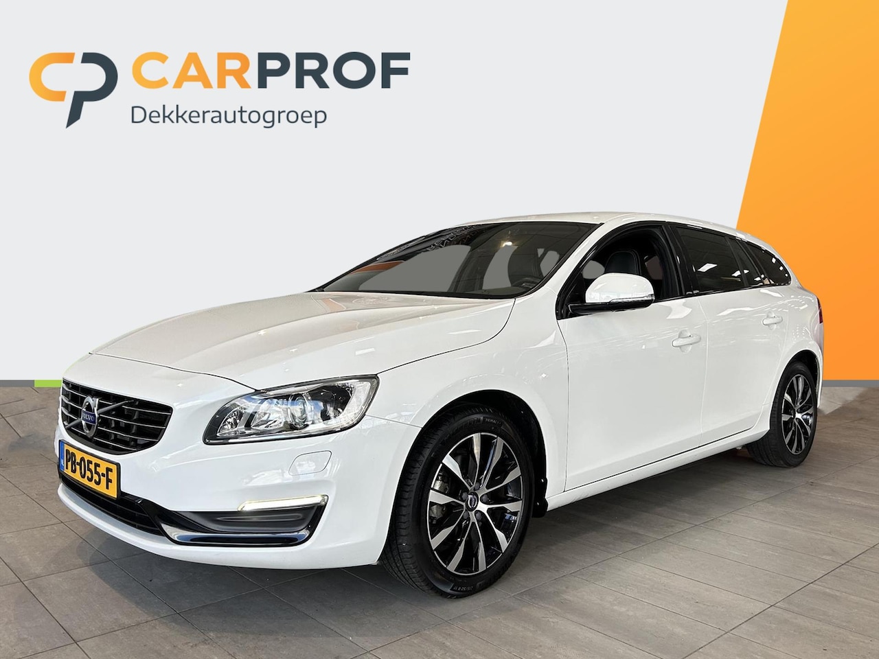 Volvo V60 - T2 Geartronic Polar+ Dynamic + TREKHAAK! - AutoWereld.nl