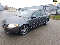 Volvo S40 - 2.0 Sport / Navi / Airco / Full opties