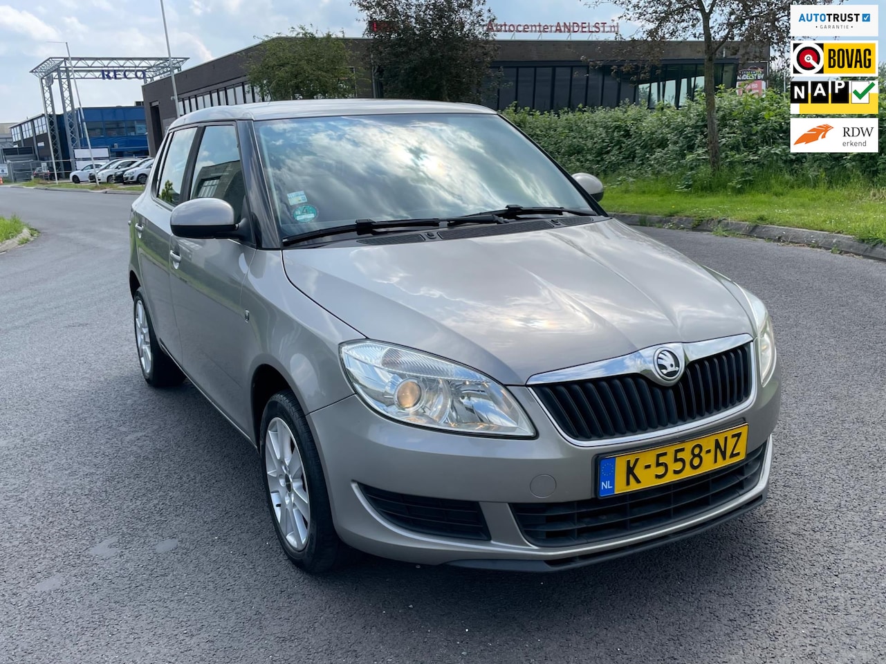 Skoda Fabia - 1.2 Active 1.2 Active, LAGE KM! - AutoWereld.nl