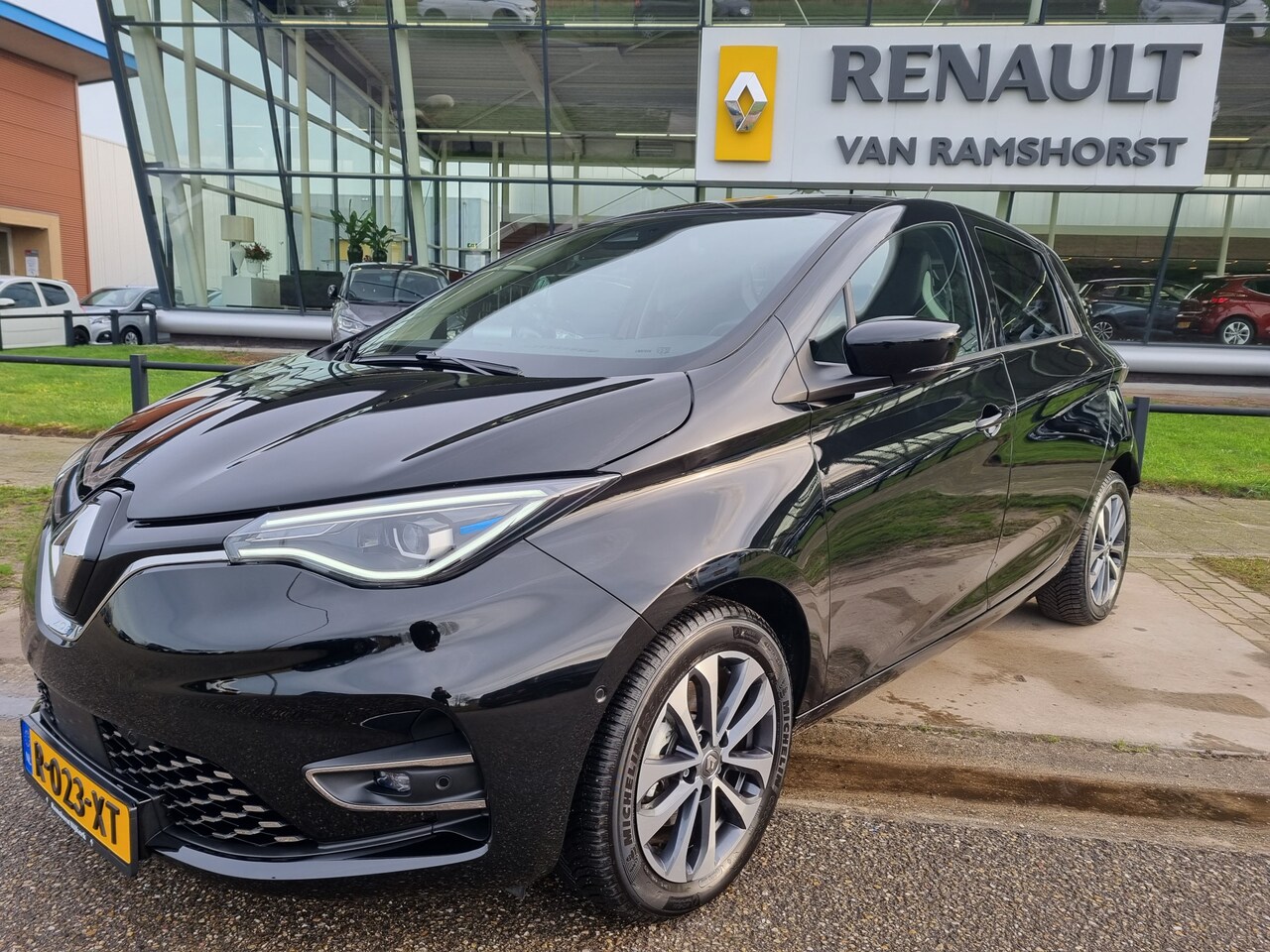 Renault Zoe - E-TECH ELECTRIC R135 Intens 50 (Koopbatterij) CCS-SNELLADER! / incl. BTW excl. Overheidssu - AutoWereld.nl