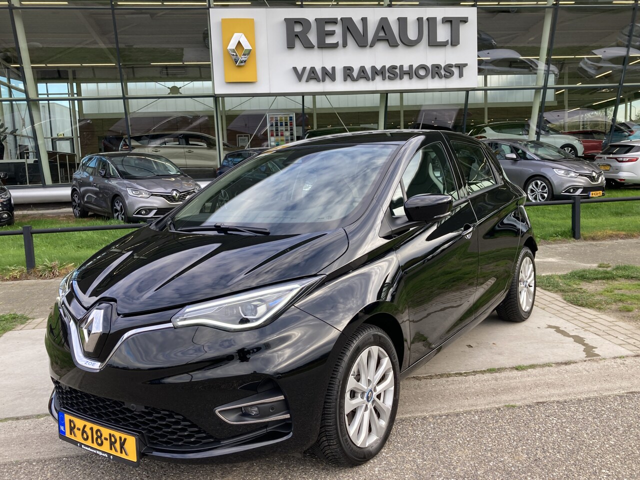 Renault Zoe - E-Tech Electric R135 Intens 50 kWh (KoopBatterij) CCS-SNELLADER! / incl. BTW / excl. Overh - AutoWereld.nl