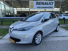 Renault Zoe - E-Tech Electric Q210 Zen Quickcharge 22 kWh (AccuHuur) / Camera / Climate / PDC A / Cruise