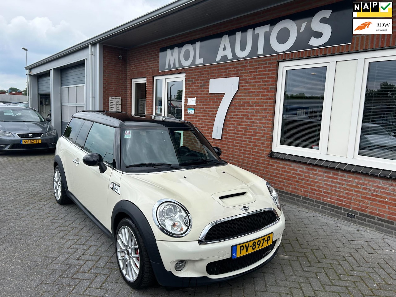 MINI Clubman - 1.6 John Cooper Works Mini 1.6 John Cooper Works - AutoWereld.nl