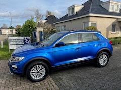 Volkswagen T-Roc - 1.5 TSI STYLE BNS Apple Carplay/Android Auto PDC V+ A