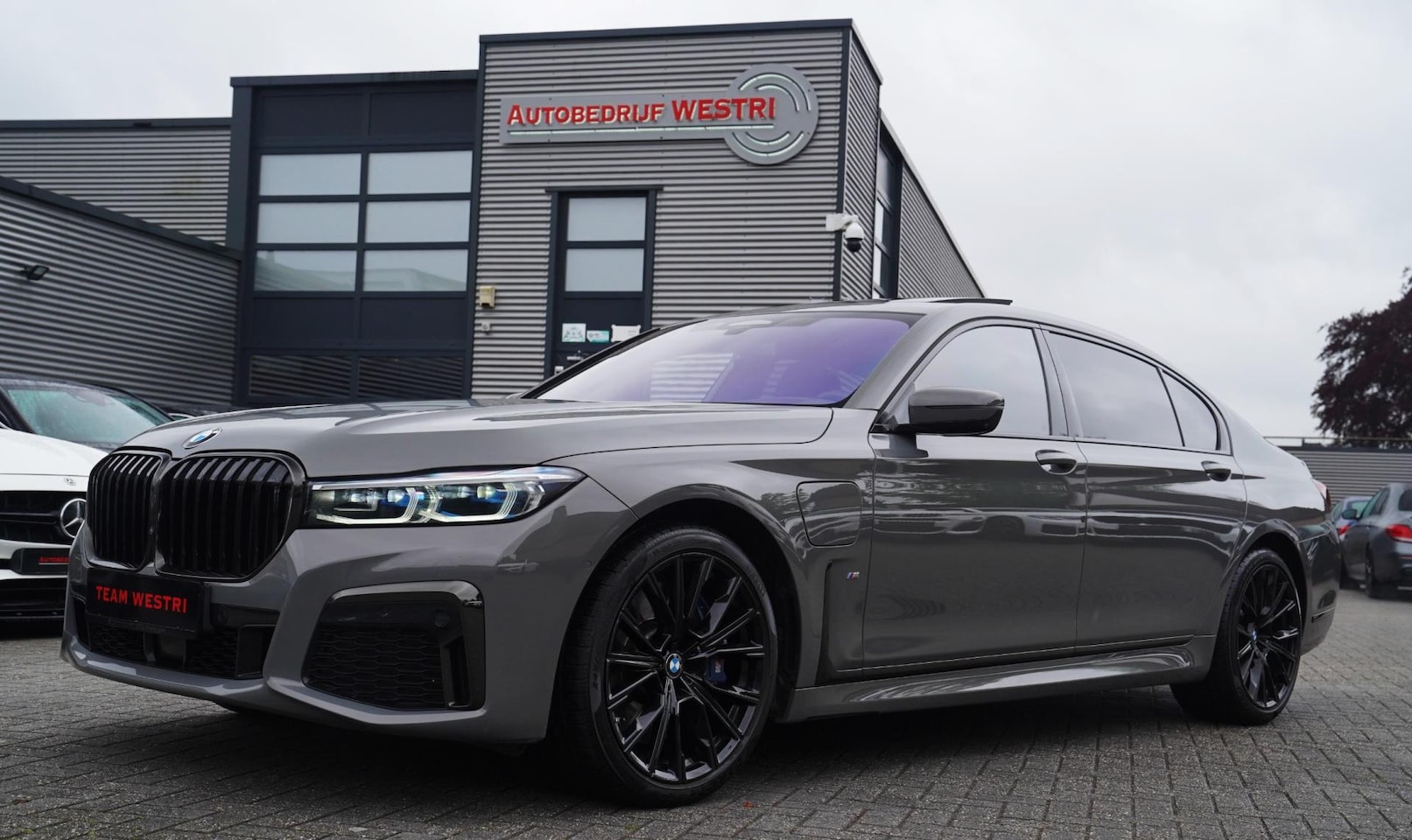 BMW 7-serie - 745Le xDrive High Executive | Massage | Panorama | Verlengd | Luxe Nappa leder | 360 cam | - AutoWereld.nl